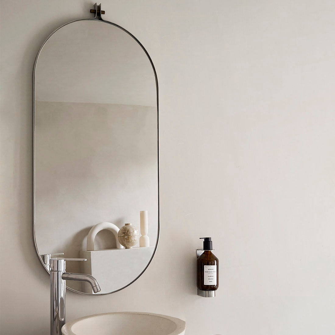 Dowel Mirror Round – Capsule